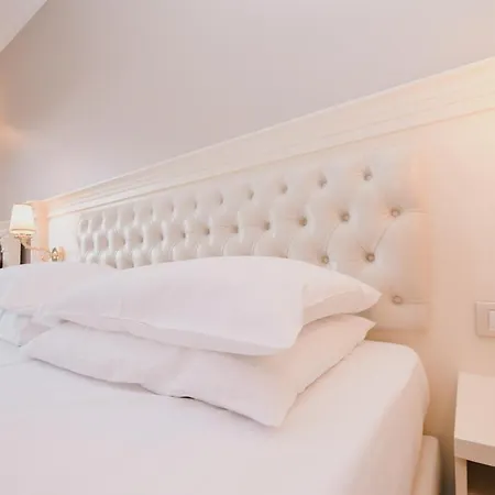 Lot Boutique By Hotels&préférence 5* Tirana