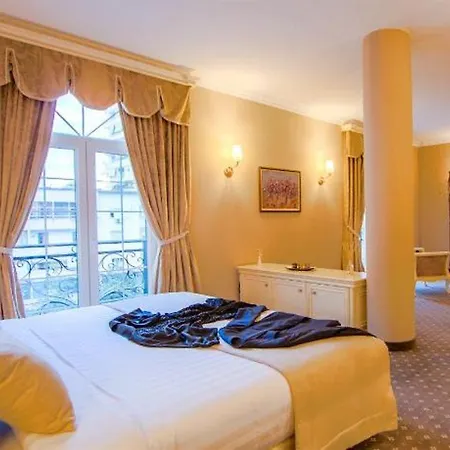 Lot Boutique By And Preference 5*