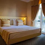 Lot Boutique By And Preference 5*