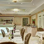 Lot Boutique By And Preference Hotel