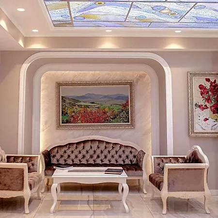 Lot Boutique By And Preference 5*
