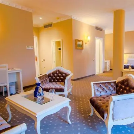 Lot Boutique By And Preference Otel Tiran