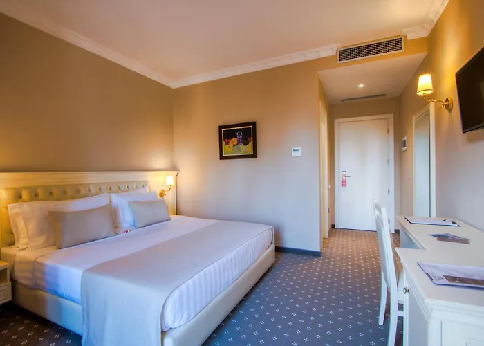 Lot Boutique By And Preference Hotel